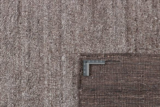 Laagpolig vloerkleed MOMO Rugs Plain Dust Dark Brown Vloerkledenwinkel
