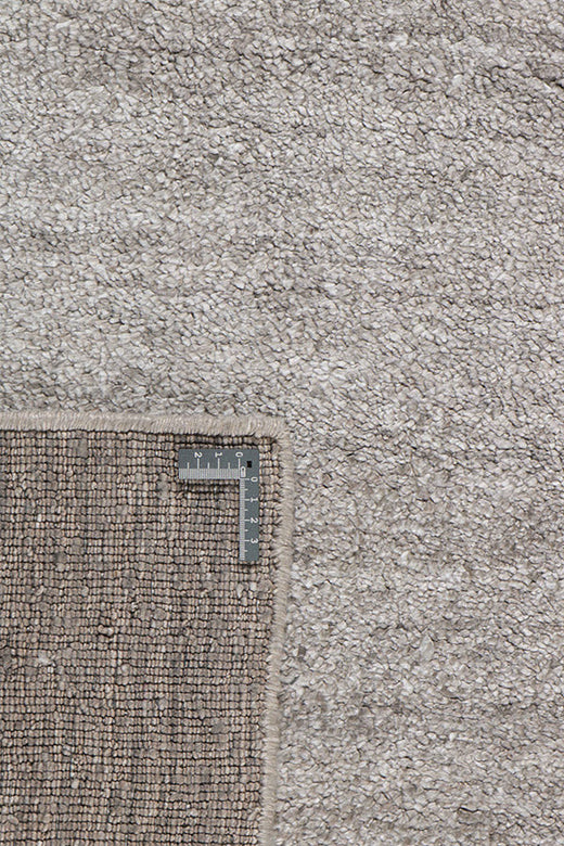 Laagpolig vloerkleed MOMO Rugs Plain Dust Grey Vloerkledenwinkel