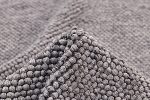 MOMO Rugs Globe