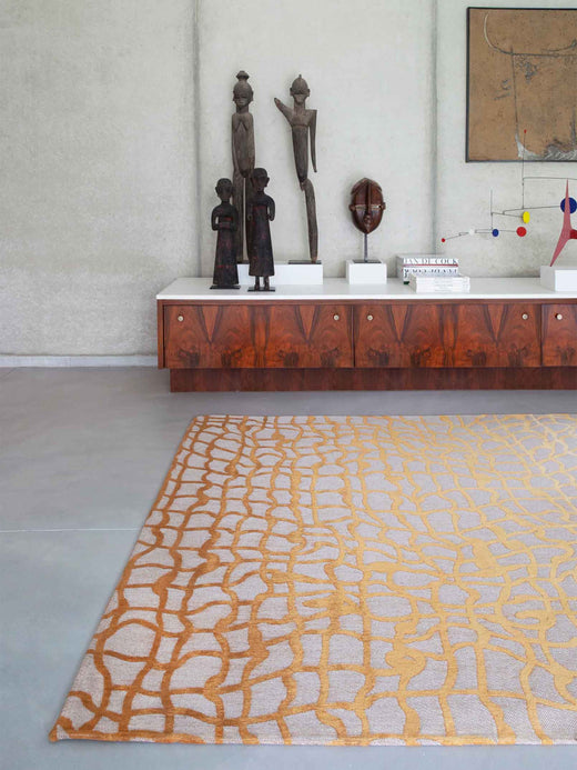 Vloerkleed Louis de Poortere Dedalo Mad Men 9205 Yellow Scarab