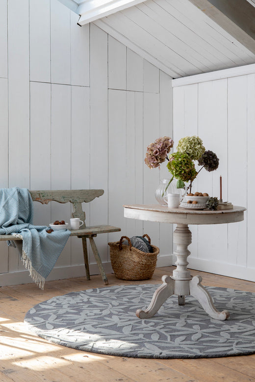 Laura Ashley Cleavers Dark Steel Round 80904