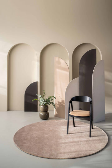 MOMO Rugs Designer Elvire Gradient Dot Desert Taupe