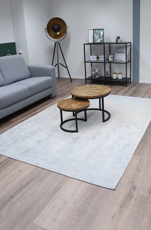Laagpolig vloerkleed Louis de Poortere 8633 world fading generation Beige Sky