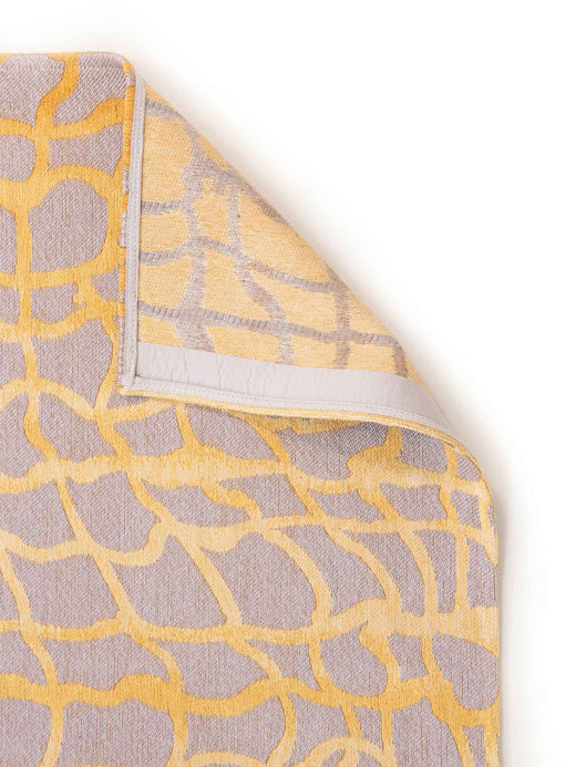 Vloerkleed Louis de Poortere Dedalo Mad Men 9205 Yellow Scarab