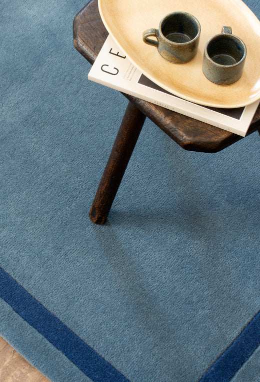 Modern vloerkleed Claire Gaudion Border