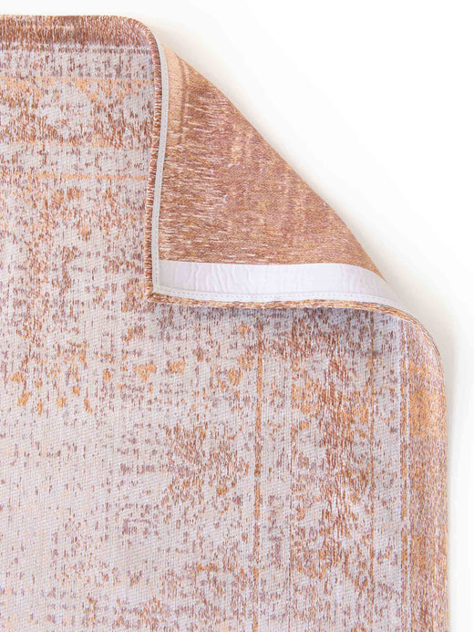 Vloerkleed Louis de Poortere Fading World Collection Medallion 9067 Salmon