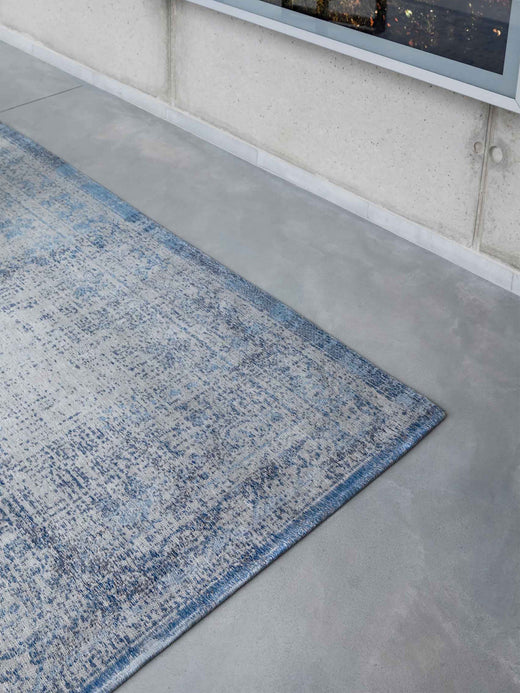 Vloerkleed Louis de Poortere Fading World Collection Medallion 9065 Grey Jeans