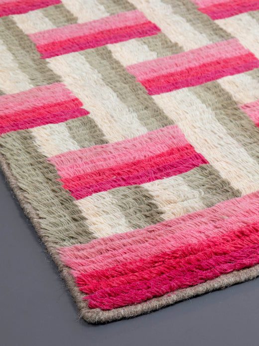 MOMO Rugs Designer Marie-Gon Blended Lipstick